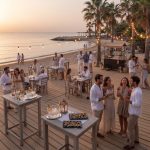 El ritual del arroz junto al mar: así se vive un evento con cocina en vivo
